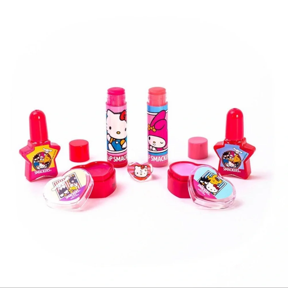 Hello Kitty Lip Smackers Makeup Tote, 7 piece set